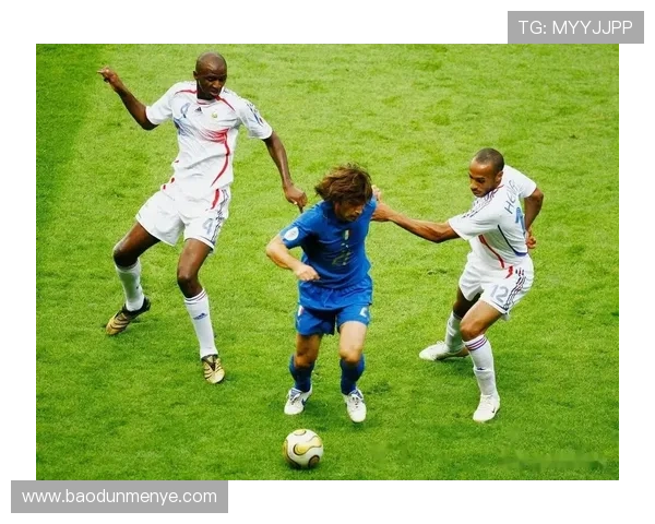 全球足球巨星与顶级球队的传奇故事与辉煌成就探秘